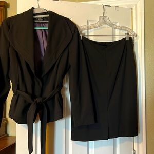 Larry Levine ladies suit